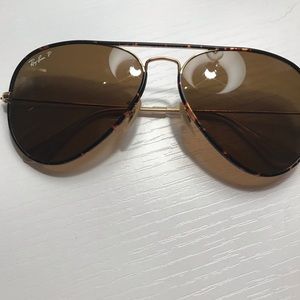 Women’s Ray -ban sun glasses no case used